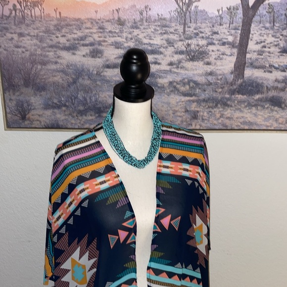 Aztec pattern cocoon wrap - Picture 8 of 8